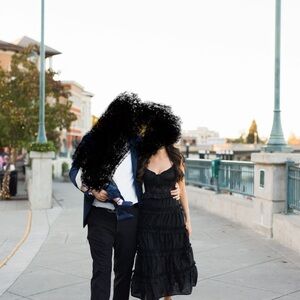 V. Chapman primrose Dress in black